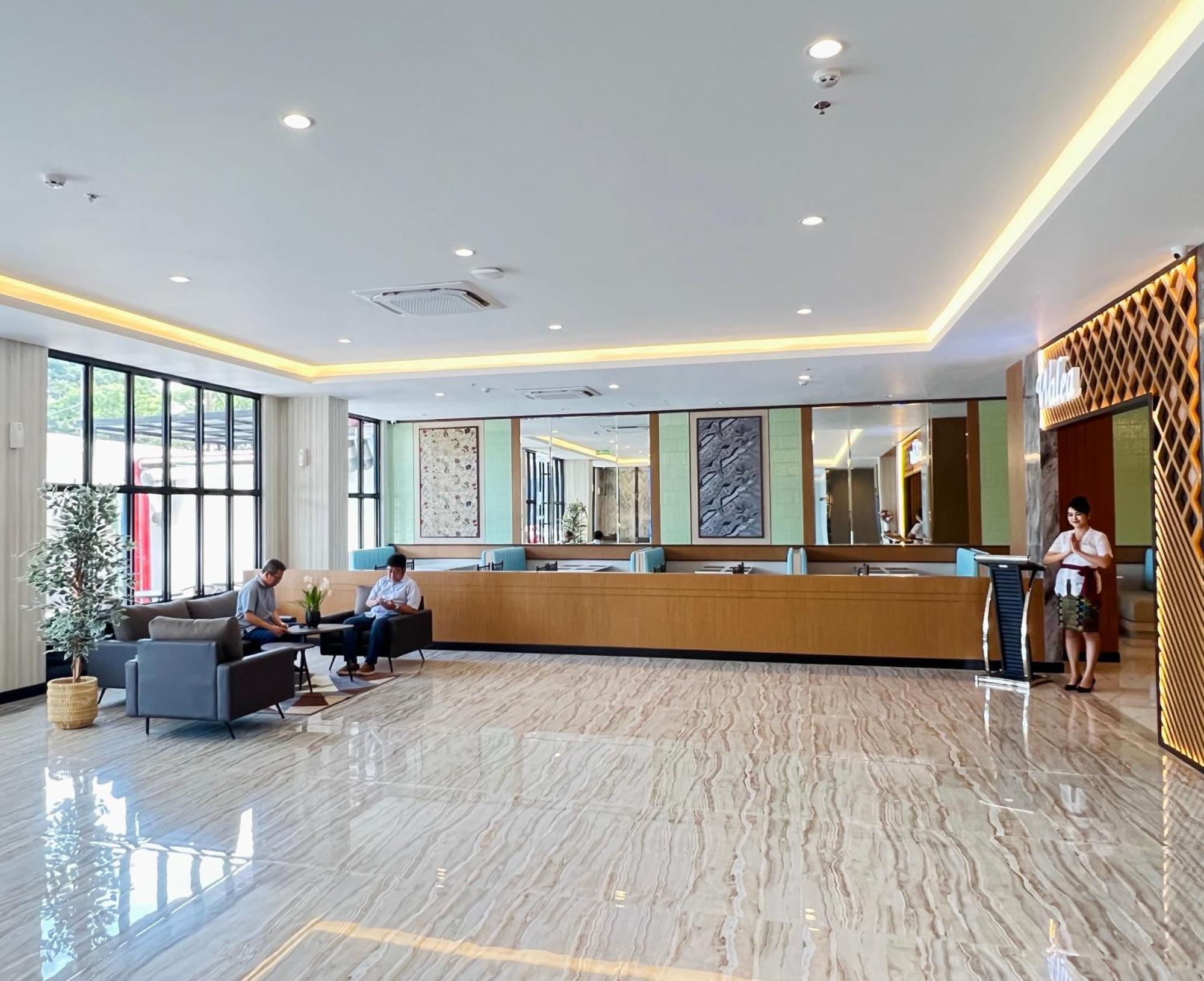 D'Primahotel Airport Sultan Hasanuddin Makassar Sudiang Exteriér fotografie
