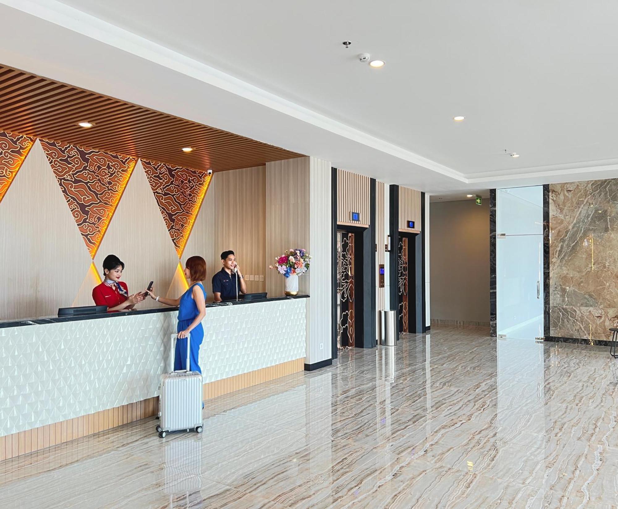 D'Primahotel Airport Sultan Hasanuddin Makassar Sudiang Exteriér fotografie